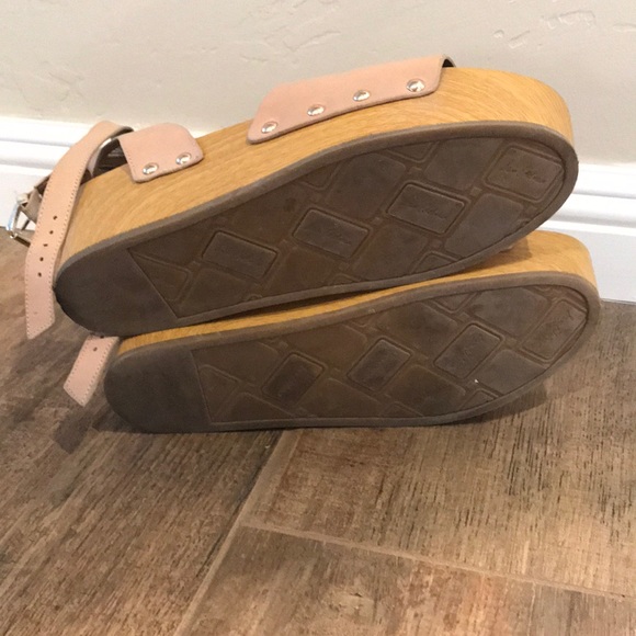 Platform tan shoes - Picture 5 of 5